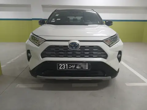 Toyota rav 4 hybride essense 2020