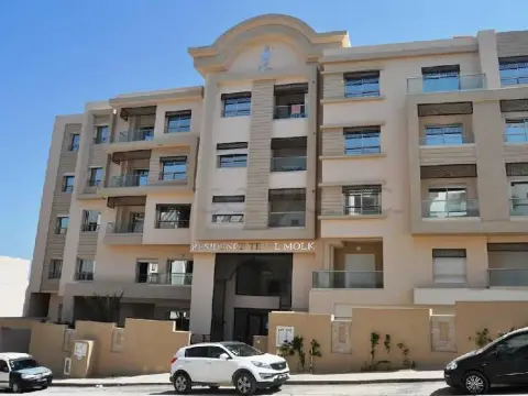 Appartement S+3 à vendre à cite ennser