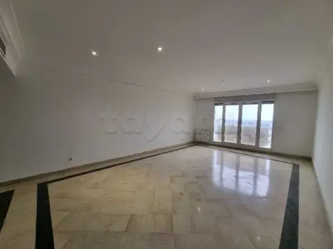 Appartement S+4 à cité ennacer
