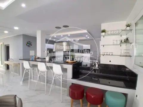 Splendide Triplex à louer