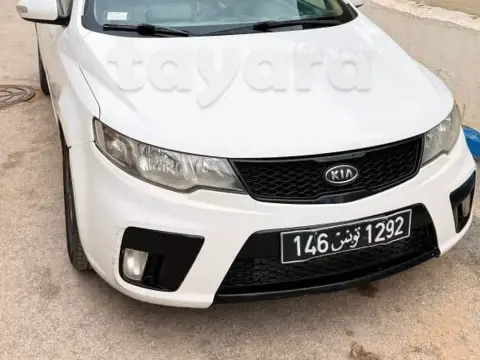 A vendre voiture Kia cerato✨️💫