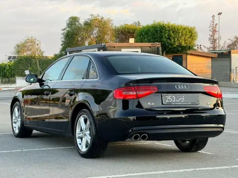 Audi A4 98000km neuve