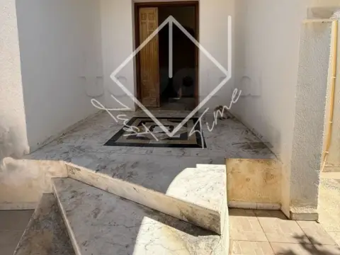 Villa en s+3 à louer à cité enkhilette