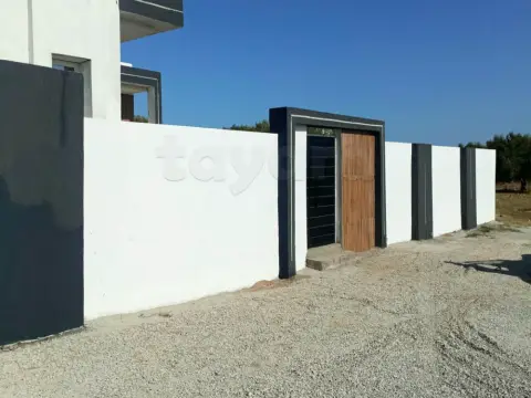 فيلا للبيع بها 300م بالحمامات الجنوبية99202001
