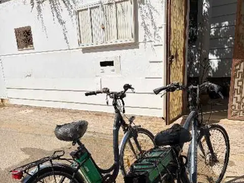 Deux bicyclette électrique fonctionnelle +chargeur +batterie
