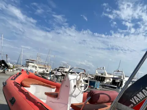 Bateaux semi rigide