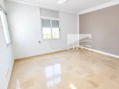 Bureau en 4 espaces 100m² lac 1 IFCL1380