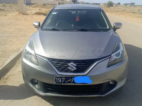 voiture suzuki baleno