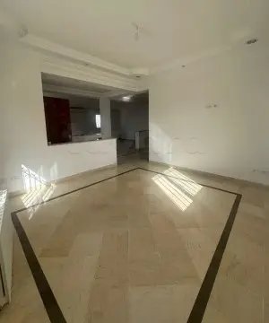 Villa habitation ou bureautique à l'aouina