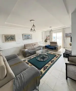 🏡✨ À VENDRE – S+2 VIDE À CITÉ EL WAHAT ✨🏡