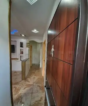 Maison a vendre, deux etages R+1, à Ariana. Tel 56130189