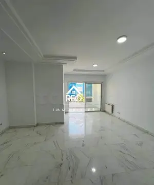 À Louer : Un Superbe appartement S+3 aux berges du Lac 2