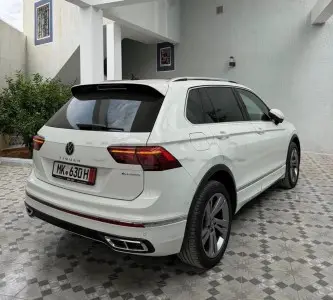 VOLKSWAGEN TIGUAN R-LINE