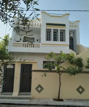 villa (S+2) à Hammamet R.D.C ou étage