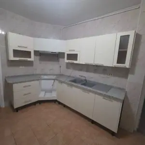 CHOTRANA 3 : ETAGE DE VILLA S+2 A LOUER