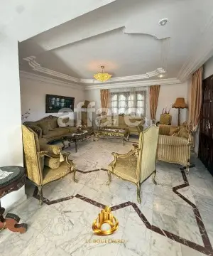 A vendre villa S+5 en face hôtel Sindbad Hammamet Nord