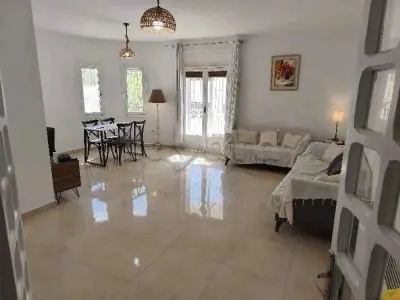📍MANAR 2 : APPARTEMENT S+2 RICHEMENT MEUBLÉ A LOUER