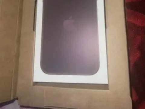 iPhone 18 Pro Max 2 TB Burgundy (Sealed Box)