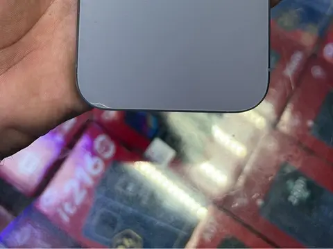 Iphone 15pro SIM