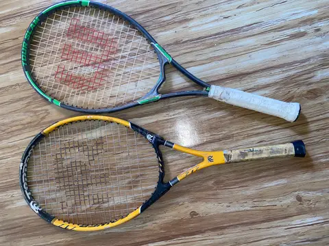 2 Raquettes de tennis