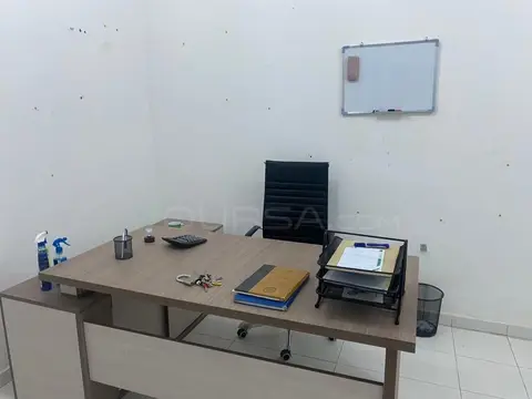 Bureau (table avec tiroir)(sans chaise)(Démontée)