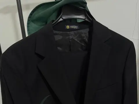 Costume size 62 neuf marque original veste + pantalon