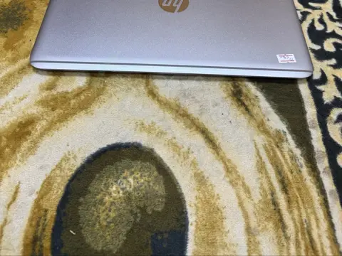 ‏HP Folio
