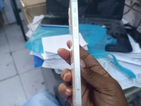 Iphon12مستعملة