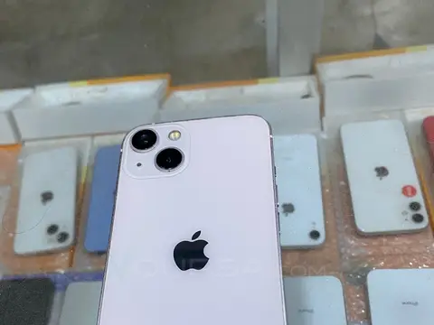 iPhone 13 128Go