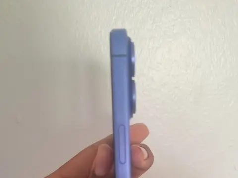 iPhone 16 simple eSIM