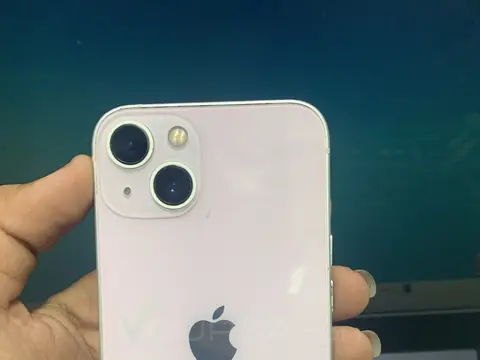 iPhone13