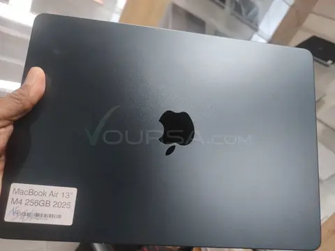 MacBook Air M4 13inch