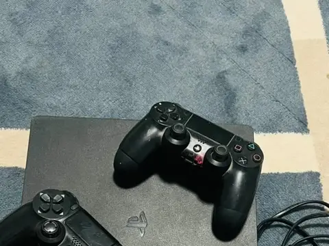 PS4