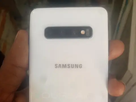 Galaxy S10+
