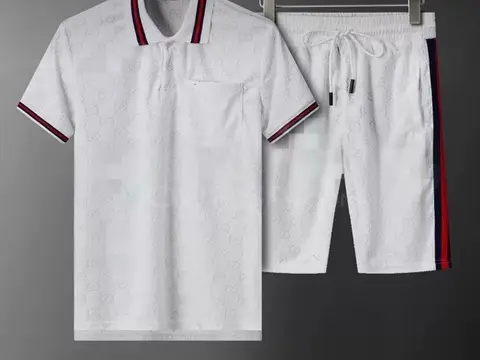 Vetement gucci