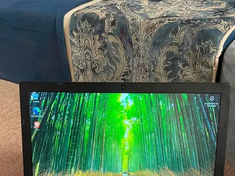 جهاز Toshiba نظيف مزال