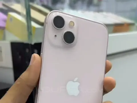 iPhone 13