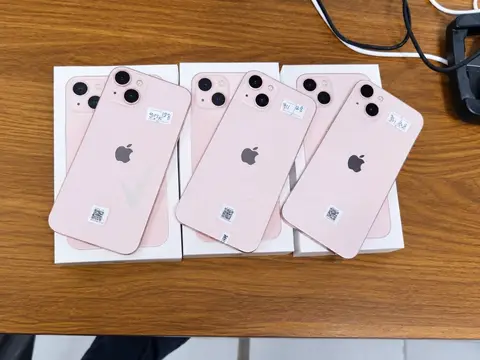 iPhone 13