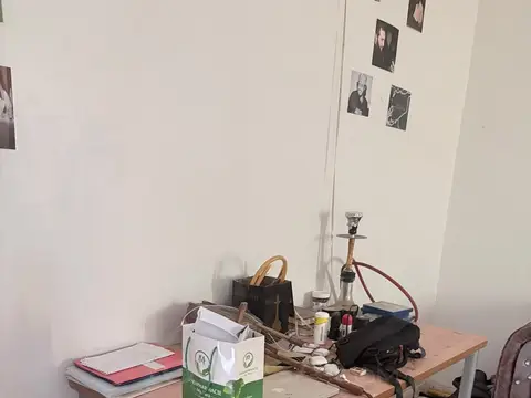 طاولة مكتبية تصلح سفرة طعام