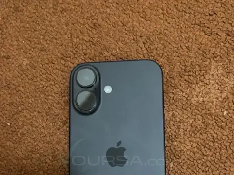 هاتف ايفون العادي