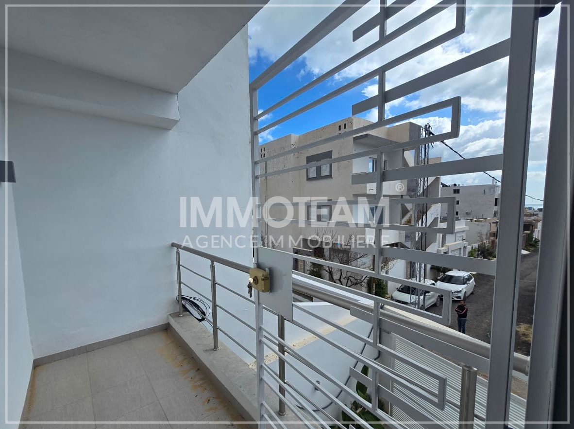 𝙑𝙀𝙉𝘿𝙍𝙀Appartement S+3 situé à Mrezga à mrezga — photo 4