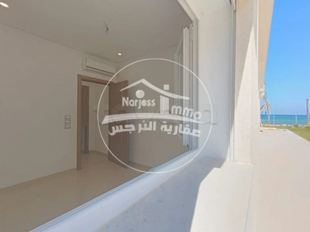 Appartement s+1 au RDC avec un petit jardin et vue sur la mer chot mariem à Tunis, Tunis — photo 2