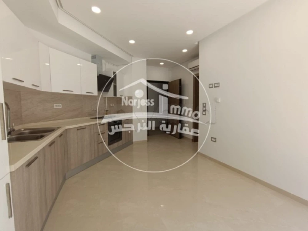 Appartement s+1 au RDC avec un petit jardin et vue sur la mer chot mariem à Tunis, Tunis — photo 4