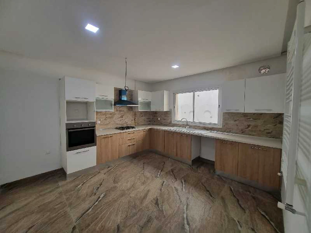 Appartement S+3 à vendre à cite ennser à Cité Ennasr 2, Ariana — photo 5