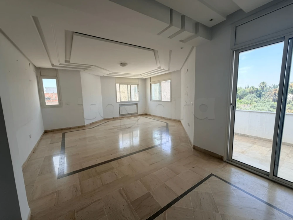 À louer – étage de villa S+3 près de Mongi Slim & La Closerie à La Marsa, Tunis — photo 1