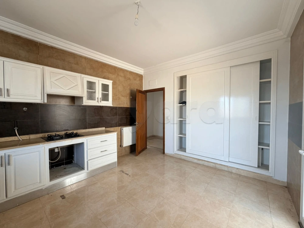 À louer – étage de villa S+3 près de Mongi Slim & La Closerie à La Marsa, Tunis — photo 5