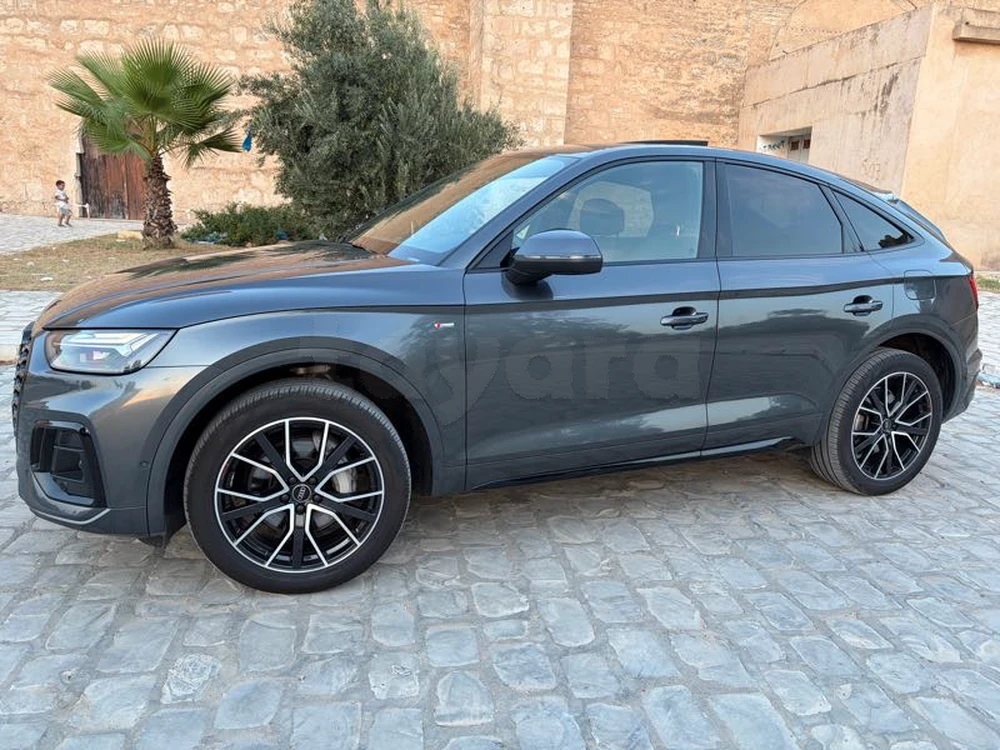 Audi q5 sportback kit sline à Sousse Jawhara, Sousse — photo 1