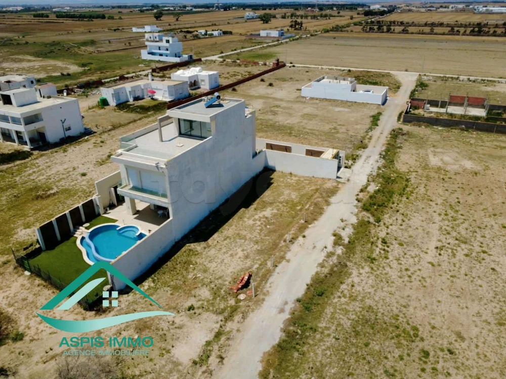 Terrain d'habitation 500 m² pieds dans l'eau plage Dherwa Kelibia à Kélibia, Nabeul — photo 2