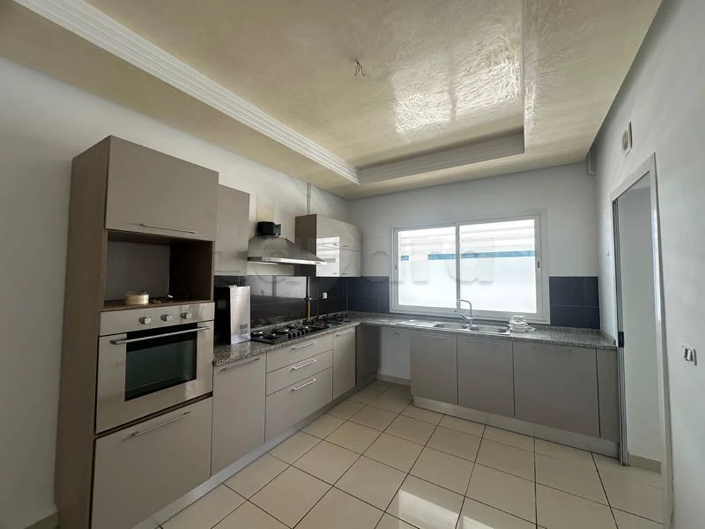 appartement S4 les berges du lac 2 à Lac 2, Tunis — photo 2