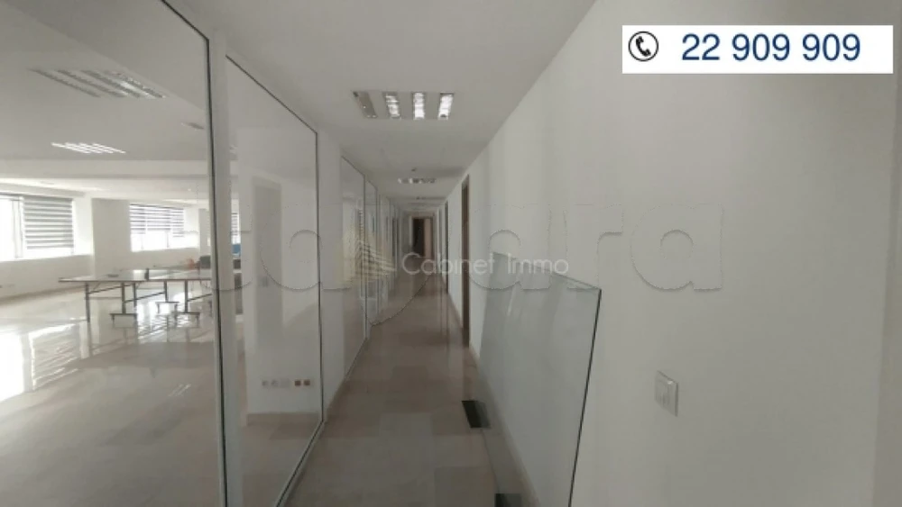 Location Showrooms à l'entrée de la Z.I Chotrana à La Soukra, Ariana — photo 2